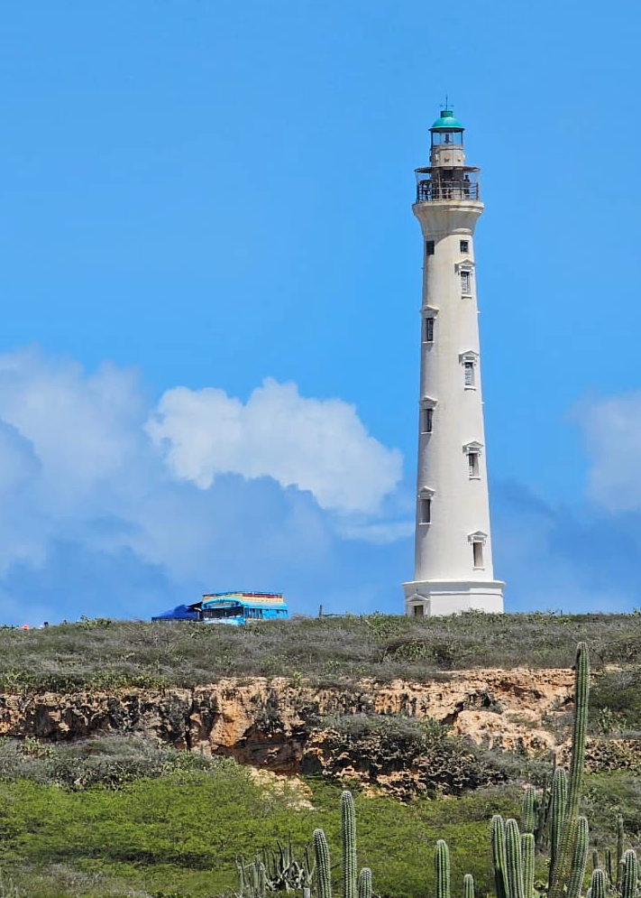 Farol California e paisagem do noroeste de Aruba